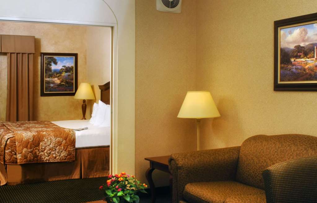 Inn On Barons Creek Fredericksburg Habitación foto